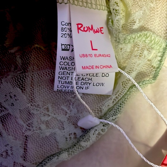 See-through green crop top - Picture 2 of 2